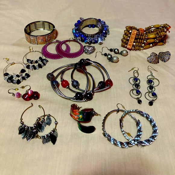 Jewelry - Costume jewelry-assorted